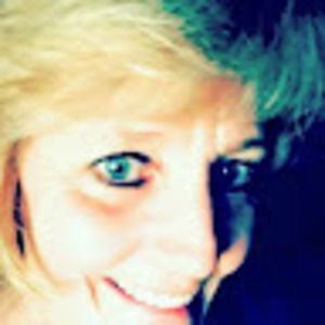 Meet your Posher, Pam